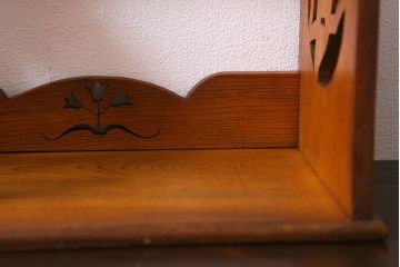 和製アンティーク　昭和初期　フクロウの透かし彫りが愛らしいブックスタンド(本立て)(R-042501)