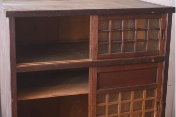 アンティーク家具　引き出し付き　レトロスタイルや和空間にぴったりな重ね戸棚(収納棚、キャビネット)(R-042510)