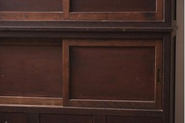 アンティーク家具　引き出し付き　レトロスタイルや和空間にぴったりな重ね戸棚(収納棚、キャビネット)(R-042510)
