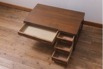昭和レトロ　昭和初期　栓材　色艶を増した木の風合いが魅力の文机(座卓、片袖机、ローテーブル、センターテーブル)(R-042516)