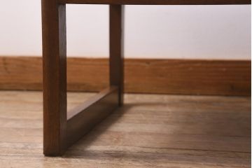 昭和レトロ　昭和初期　栓材　色艶を増した木の風合いが魅力の文机(座卓、片袖机、ローテーブル、センターテーブル)(R-042516)