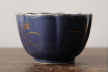 アンティーク雑貨　江戸期　古伊万里　瑠璃金彩花文蕎麦猪口2個セット(向付、和食器)(R-042524)