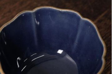アンティーク雑貨　江戸期　古伊万里　瑠璃金彩花文蕎麦猪口2個セット(向付、和食器)(R-042524)