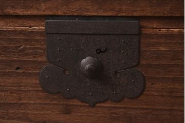 アンティーク家具　総桐材　和空間を引き立てる箪笥ローボード(ローチェスト、引き出し、衣装箪笥)(R-042532)