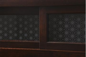 和製アンティーク　大正昭和初期　前面欅材　当店オリジナルガラス　シックな色味で気品あふれる戸棚(収納棚、戸棚、茶棚)(R-042534)