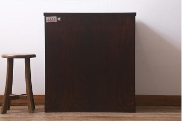 中古　伝統民芸家具　岩谷堂箪笥　No.184　牡丹紋様の金具が目を引く中型タンス(上開)(定価約35万円)(整理箪笥、和タンス、チェスト、小タンス)(R-042535)