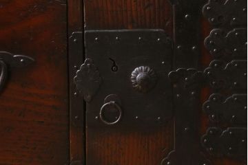 アンティーク家具　和製アンティーク　明治大正期　使いこまれた味わいが魅力の二本松箪笥(重ね箪笥、引き出し、衣装箪笥)(R-042536)