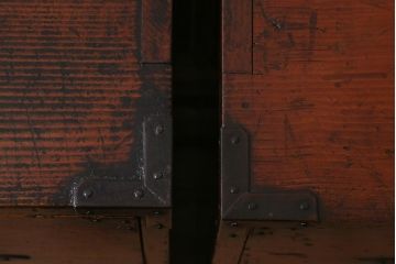 アンティーク家具　和製アンティーク　明治大正期　使いこまれた味わいが魅力の二本松箪笥(重ね箪笥、引き出し、衣装箪笥)(R-042536)