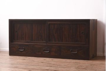 アンティーク家具　縞黒檀　上品な和の雰囲気漂うローボード(テレビ台、収納棚、リビングボード、戸棚)(R-042541)