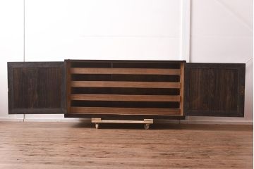アンティーク家具　昭和初期　縞黒檀　上品な雰囲気の衣装盆付き衣装箪笥(ローボード、和タンス、時代箪笥、テレビ台、テレビボード、着物箪笥)(R-042542)