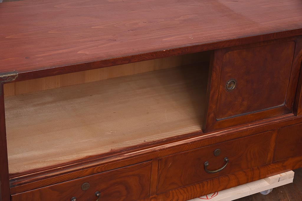 アンティーク家具　昭和初期　独特な杢目が魅力的なローボード(戸棚、収納棚、テレビボード)(R-042546)