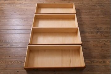 中古　横浜ダニエル(daniel)　A-103　エレガントな意匠が素敵な整理タンス(チェスト、引き出し)(定価約60万)(R-042548)