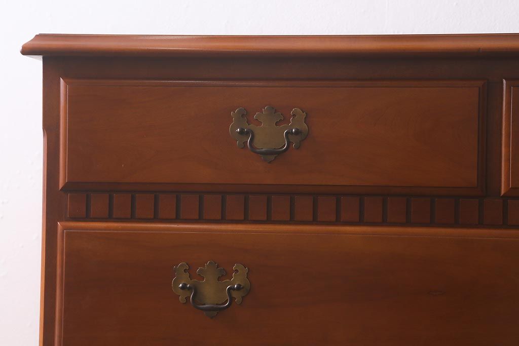 中古　横浜ダニエル(daniel)　A-103　エレガントな意匠が素敵な整理タンス(チェスト、引き出し)(定価約60万)(R-042548)