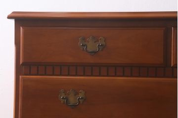 中古　横浜ダニエル(daniel)　A-103　エレガントな意匠が素敵な整理タンス(チェスト、引き出し)(定価約60万)(R-042548)