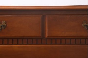 中古　横浜ダニエル(daniel)　A-103　エレガントな意匠が素敵な整理タンス(チェスト、引き出し)(定価約60万)(R-042548)