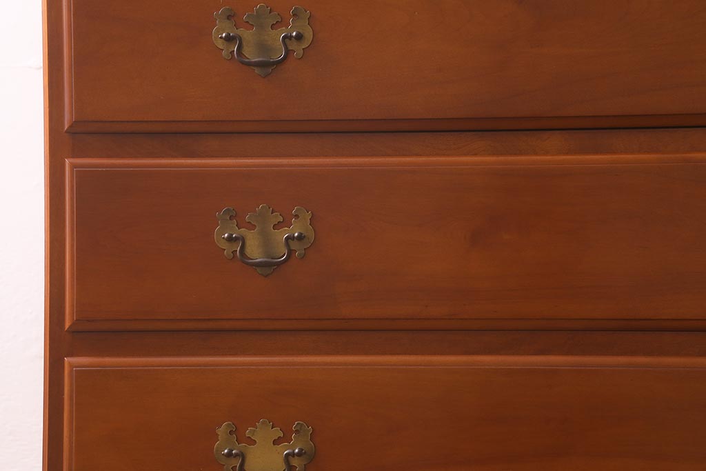 中古　横浜ダニエル(daniel)　A-103　エレガントな意匠が素敵な整理タンス(チェスト、引き出し)(定価約60万)(R-042548)