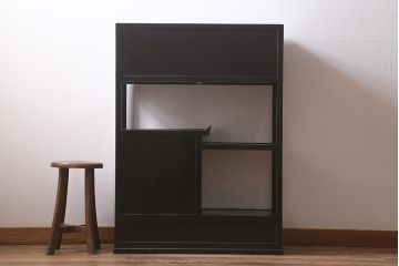 時代物　昭和中期　細かな螺鈿の装飾が美しい飾り棚(飾棚、茶棚)(R-042551)