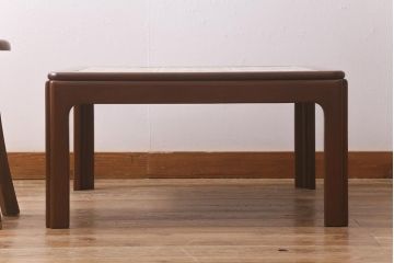 ヴィンテージ家具　北欧ビンテージ　G-PLAN(ジープラン)　チーク材　レトロな模様のタイルトップが魅力のコーヒーテーブル(センターテーブル)(R-042554)