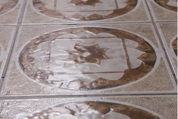 ヴィンテージ家具　北欧ビンテージ　G-PLAN(ジープラン)　チーク材　レトロな模様のタイルトップが魅力のコーヒーテーブル(センターテーブル)(R-042554)