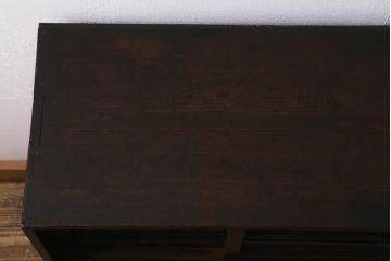 アンティーク家具　和製アンティーク　松竹梅の透かしが魅力的なガラス戸棚(収納棚、キャビネット)(R-042555)
