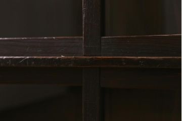 アンティーク家具　和製アンティーク　松竹梅の透かしが魅力的なガラス戸棚(収納棚、キャビネット)(R-042555)
