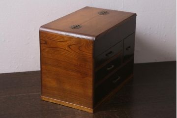 アンティーク雑貨　和製アンティーク　前面桑材　昭和中期　バイカラーがお洒落な上蓋式裁縫箱(ソーイングボックス、針箱、小引き出し、小物収納)(R-042559)