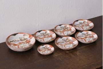 アンティーク雑貨　明治期　九谷　赤絵皿7枚セット(草花文人物画)(R-042568)