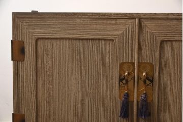 アンティーク家具　昭和初期　桐材　落ち着きのある佇まいの衣装盆付き桐箪笥(ローボード、和タンス、桐たんす、着物箪笥)(R-042579)