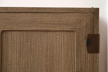 アンティーク家具　昭和初期　桐材　落ち着きのある佇まいの衣装盆付き桐箪笥(ローボード、和タンス、桐たんす、着物箪笥)(R-042579)