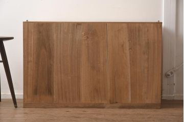 アンティーク家具　昭和初期　桐材　落ち着きのある佇まいの衣装盆付き桐箪笥(ローボード、和タンス、桐たんす、着物箪笥)(R-042579)