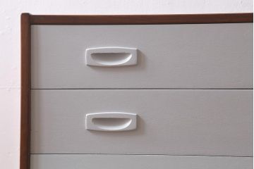 北欧ヴィンテージ　ペイント家具　チーク材　さわやかなペイントがお洒落なチェスト(引き出し・サイドチェスト、ビンテージ)(R-042584)