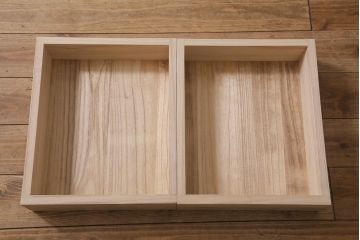 中古美品　遠野民芸家具　ケヤキ材　南部鉄器金具　上質な和の雰囲気漂う衣装箪笥(チェスト、引き出し、リビングボード)(定価約42万円)