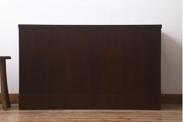 中古美品　遠野民芸家具　ケヤキ材　南部鉄器金具　上質な和の雰囲気漂う衣装箪笥(チェスト、引き出し、リビングボード)(定価約42万円)