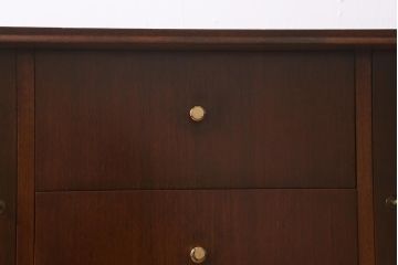 ヴィンテージ家具　Vanson　チーク材　北欧スタイルにもぴったりなイギリスビンテージのサイドボード(リビングボード)(R-042589)