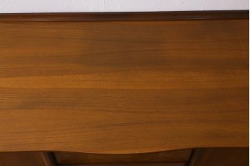 ヴィンテージ家具　McIntosh(マッキントッシュ)　バーズアイ(鳥眼杢)　高級感漂うメープル材製の珍しいサイドボード(リビングボード、ビンテージ)(R-042594)