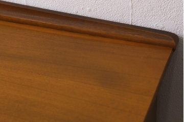 ヴィンテージ家具　McIntosh(マッキントッシュ)　バーズアイ(鳥眼杢)　高級感漂うメープル材製の珍しいサイドボード(リビングボード、ビンテージ)(R-042594)