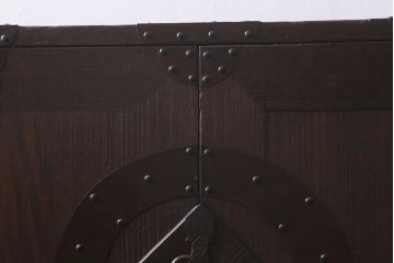 アンティーク家具　和製アンティーク　明治期　総桐材　上手物　銅金具　新潟産　観音扉　十字金具　重ね箪笥(時代箪笥、衣装箪笥、古箪笥、桐箪笥、桐たんす)(R-042597)