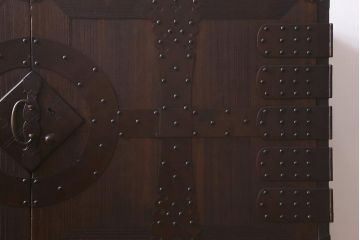 アンティーク家具　和製アンティーク　明治期　総桐材　上手物　銅金具　新潟産　観音扉　十字金具　重ね箪笥(時代箪笥、衣装箪笥、古箪笥、桐箪笥、桐たんす)(R-042597)