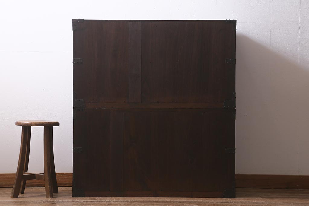 アンティーク家具　和製アンティーク　明治期　総桐材　上手物　銅金具　新潟産　観音扉　十字金具　重ね箪笥(時代箪笥、衣装箪笥、古箪笥、桐箪笥、桐たんす)(R-042597)