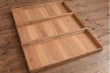 ビンテージ家具　衣装盆付き　観音扉の桐箪笥(衣装箪笥、着物箪笥、桐たんす)(R-042607)