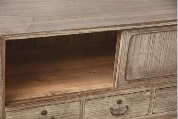 ビンテージ家具　桐材製　レトロテイストに仕上げられる収納箪笥のテレビ台(TVボード、桐箪笥、桐たんす)(R-042608)