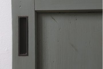 アンティーク建具　明治大正期　アンティークペイント　グレイッシュな色味がお洒落な板戸1枚(引き戸、建具)(R-042609)