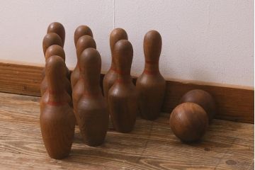 アンティーク雑貨　和製アンティーク　欅材　激レア!大正昭和初期の木製ボーリングセット(おもちゃ、ディスプレイ)(R-042610)