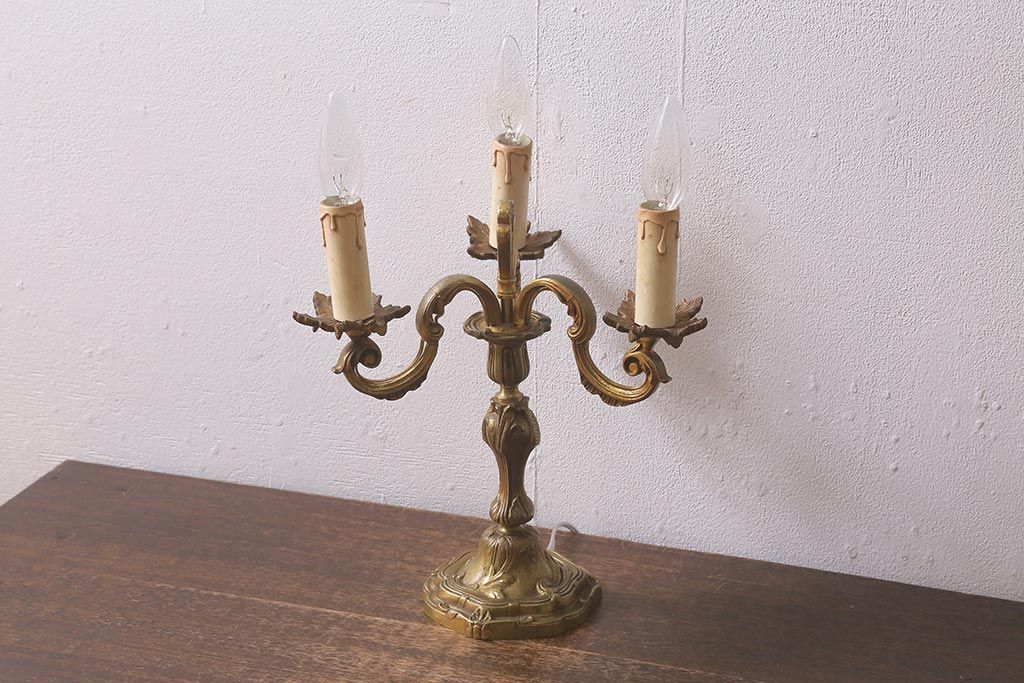 ヴィンテージ照明　フランス　キャンドルスタンド型　エレガントなデザインのテーブルランプ(スタンドライト、卓上照明、ビンテージ)(R-042615)