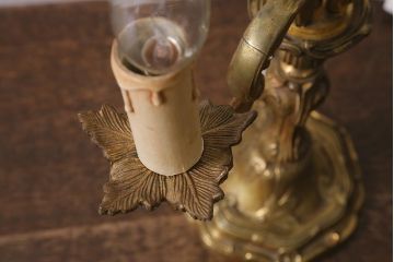 ヴィンテージ照明　フランス　キャンドルスタンド型　エレガントなデザインのテーブルランプ(スタンドライト、卓上照明、ビンテージ)(R-042615)