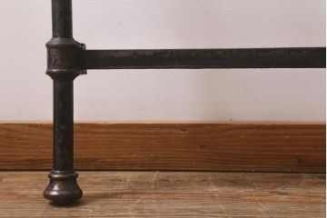アンティーク家具　フランスアンティーク　シングルサイズ　真鍮　お洒落なアイアンベッドフレーム(R-042622)
