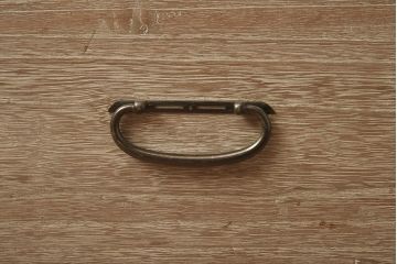 レトロ家具　昭和中期　桐材　引き出し2杯 シンプルな衣装箪笥(和タンス、ローチェスト、テレビ台、桐箪笥、桐たんす)(R-042624)