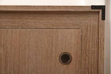 ビンテージ家具　桐材製　レトロテイストに仕上げられる収納箪笥のローボード(テレビ台、TVボード、桐箪笥、桐たんす)(R-042625)
