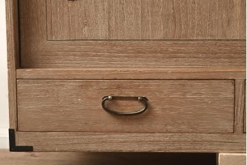ビンテージ家具　桐材製　レトロテイストに仕上げられる収納箪笥のローボード(テレビ台、TVボード、桐箪笥、桐たんす)(R-042625)