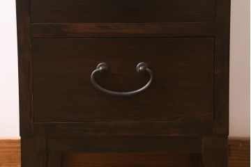 ラフジュ工房オリジナル　古金具リメイク　前板栗材　ヒノキ材　脚付き　サイドチェストにも使える便利な小引き出し(小物収納、サイドチェスト)(R-042637)